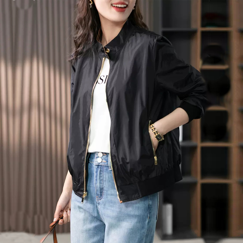 Elegant Black Short Jacket for Women, 2026 Spring and Autumn New Style, High-End Casual Versatile Top, Plus Size Mom's Clothing