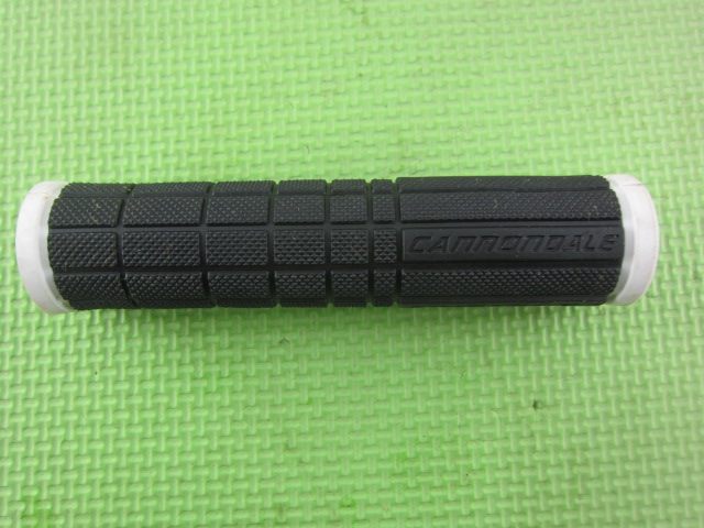 Poignées de vélo - Ref 2348057 Image 7