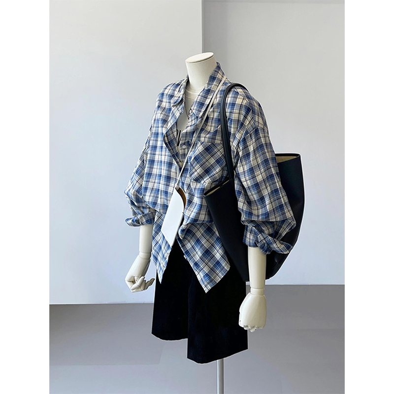 Highly Recommended! Relaxed and Youthful Feel~ Korean Style Blue Plaid Shirt for Women, Lazy Style, Versatile and Loose-Fitting Shirt