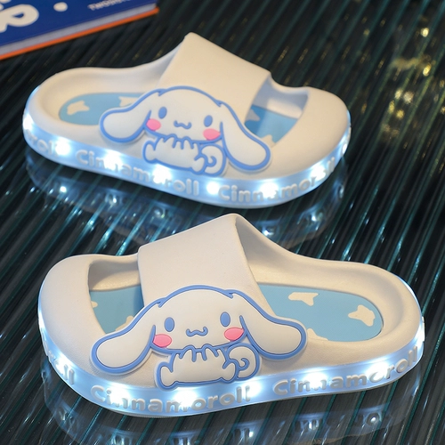 Детские тапочки для мальчиков, мультяшные милые нескользящие слайдеры, популярно в интернете