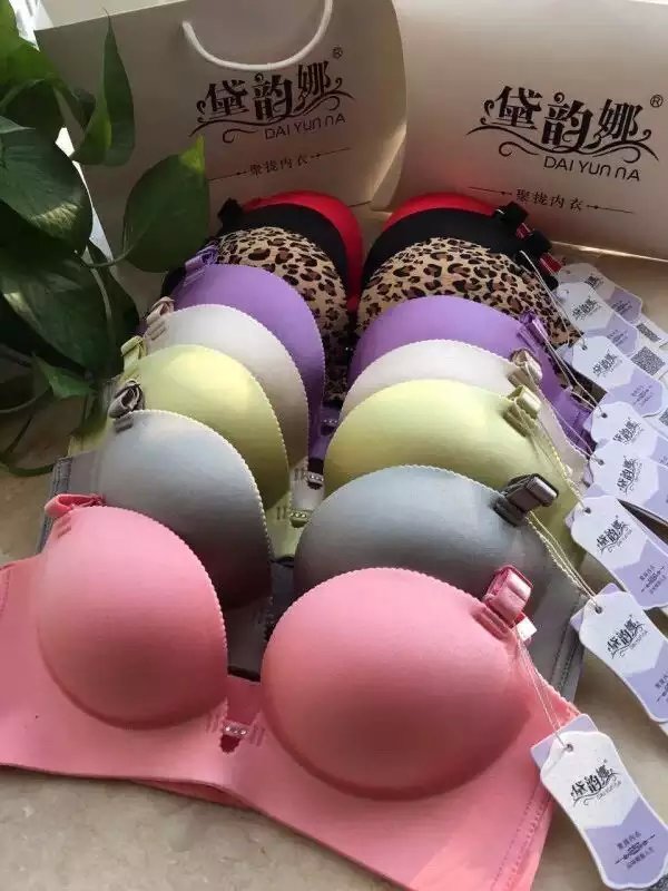 Đích thực vần na bộ áo ngực sexy mùa hè mềm vòng thép ngực nhỏ tập hợp để điều chỉnh một mảnh đồ lót liền mạch phần dày