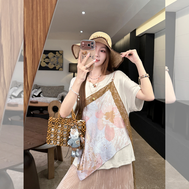 Zhang Seshi 6/3 “Caramel Dreamcatcher” Asymmetrical Satin Powder Print Lace T-Shirt Fake Two-Piece White Short Sleeve