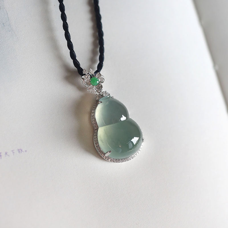 Yiyun Jade Jade Pendant