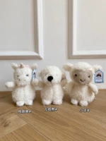 Маленький белый медведь