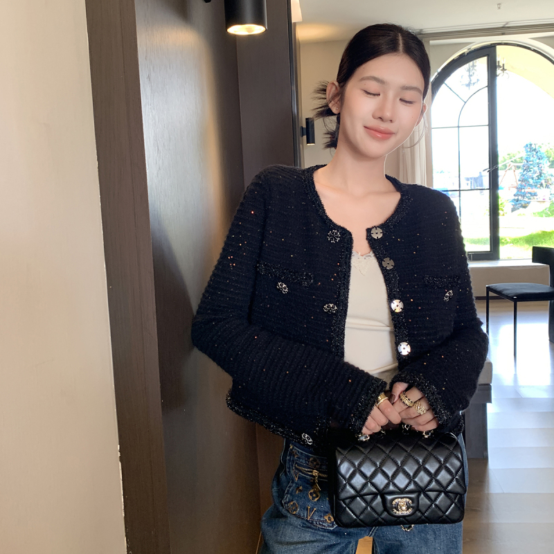 25 Autumn/Winter Chanel-Style Short Knit Cardigan with a High-End Feel, Elegant Lady's Tweed Jacket