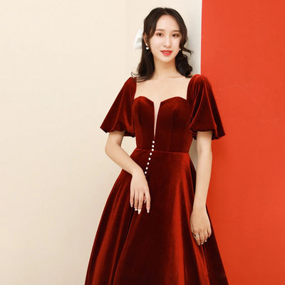Bridal wine red toasting dress 2026 new style, simple and slimming, light luxury high-end engagement evening dress for women