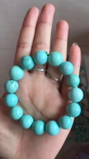 Ювелирные камни 原矿绿松石手串，直径12.5，重38.5克，十堰天然原矿绿松石