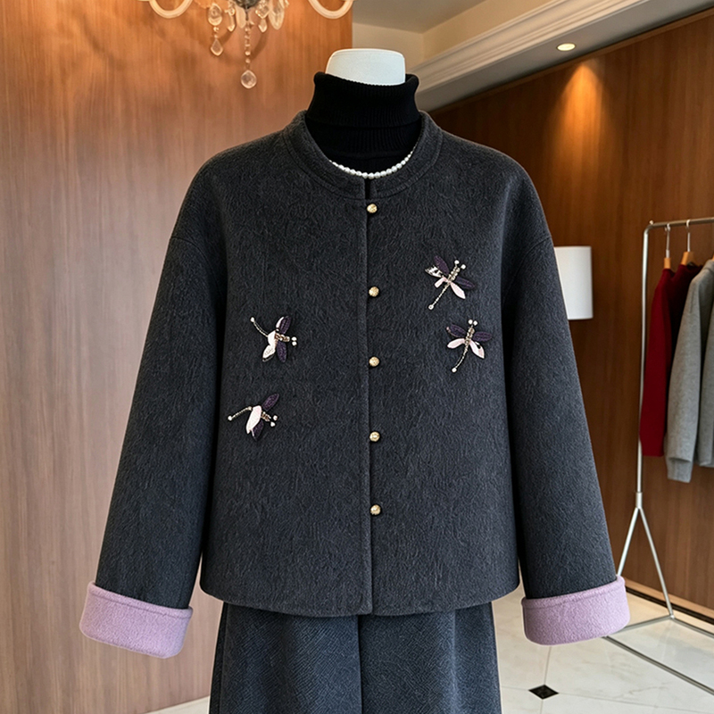 2026 Autumn New Chinese Style Mother's Clothing Short Double-Sided Woolen Coat Women's Round Neck Middle-Aged and Elderly High-End Fashionable Coat 2026 Autumn New Chinese Style Mother's Clothing Short Double-Sided Woolen Coat Women's Round Neck Middle-Aged and Elderly High-End Fashionable Coat