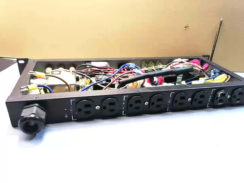 8 -bit American Pulizzi Filter Power Spocket Spuck А.