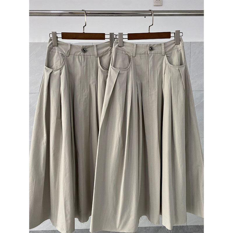 23Ss Lazy Weekend: Versatile and Unique Pleated Frayed Hem Skirt for Commuting