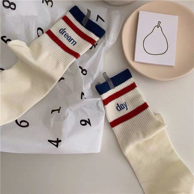 DAYDREAM letters hip-hop all-match women's socks sports socks new cotton socks mid-tube socks daydream