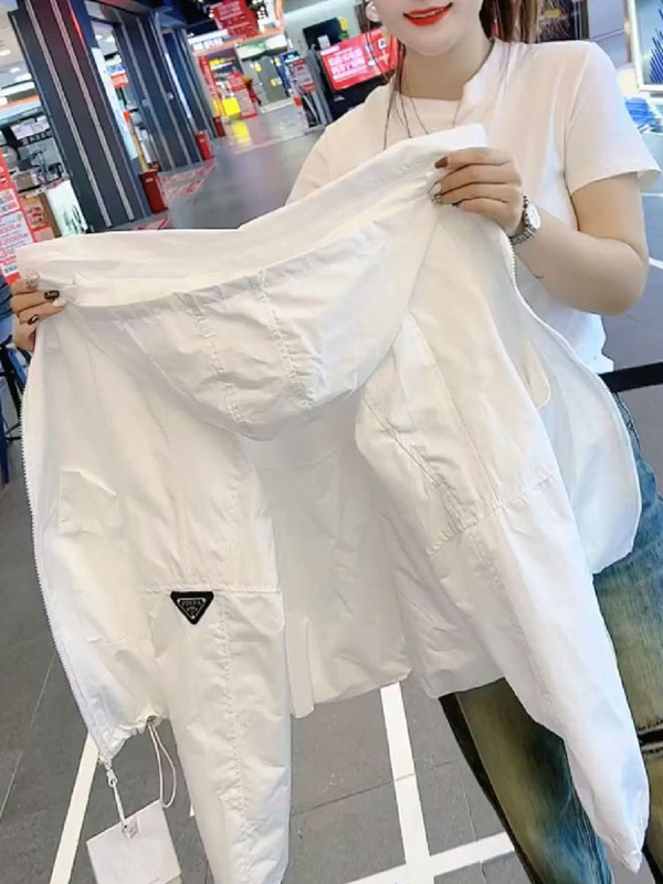 Short Jacket for Women, Spring and Autumn Style, Fashionable and Trendy Windbreaker, Casual Versatile Coat for Petite Figures, Trendy Brand Top