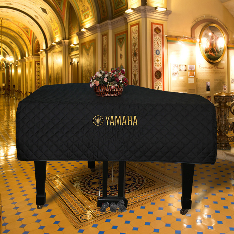 Schubert manufacturer high-end custom-made clamping cotton thickened dust-proof waterproof and moisture-proof European-style triangular piano cover