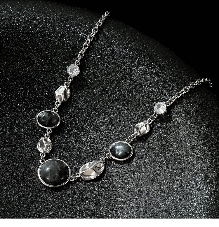 товар из китая 南风歌《我们自成宇宙》不规则项链s925黑玛瑙锁骨链纯银小众礼物 Wind song