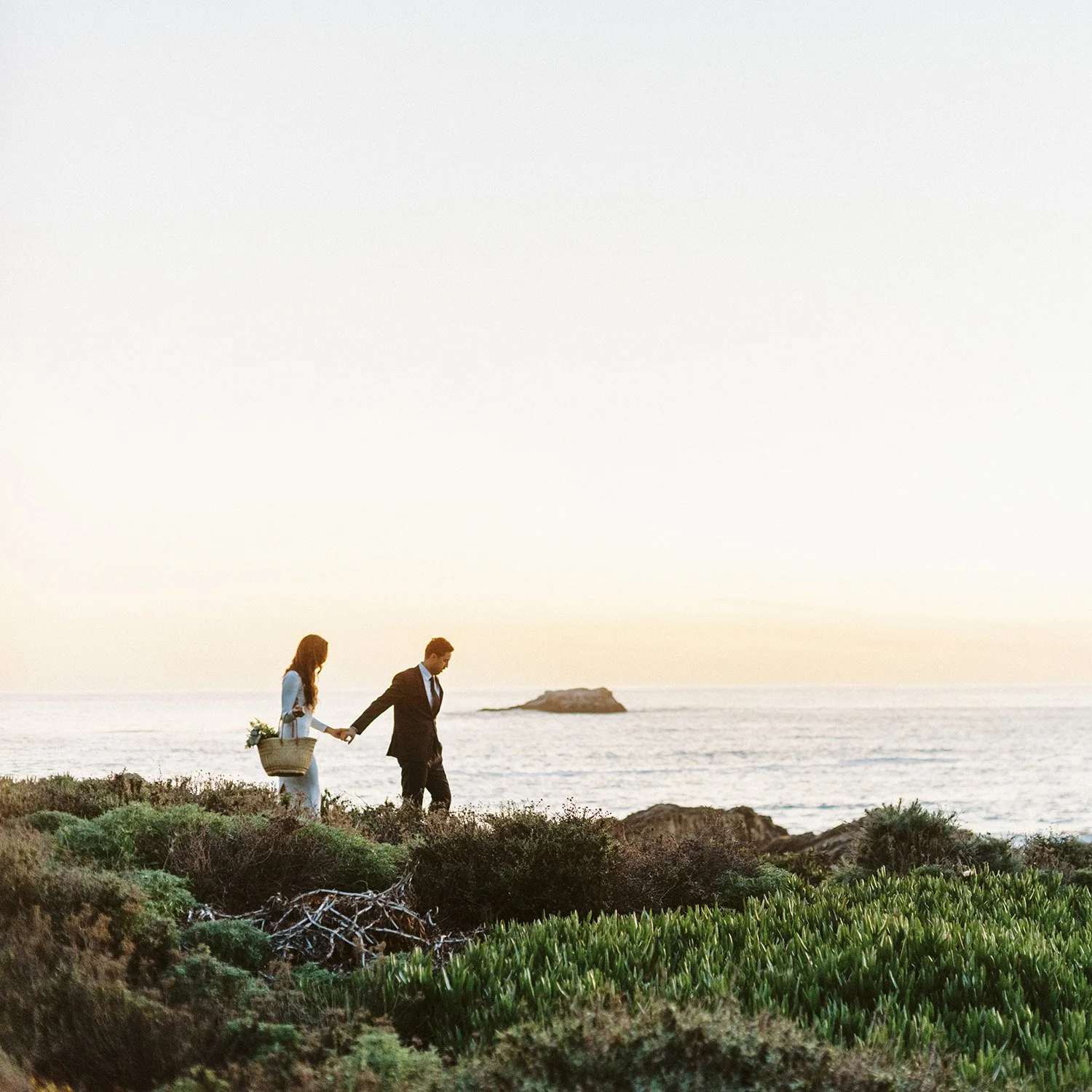 TabletBigSurWeddingElopementPhotographerNorthernCa.webp