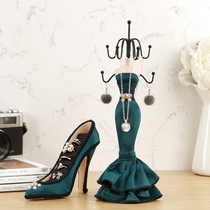 Jewelry rack Creative princess model necklace rack Small ornaments Earrings jewelry storage rack Jewelry jewelry display rack