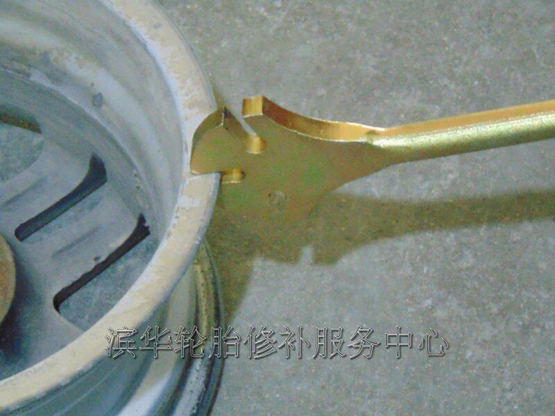 Wheel shaping wrench aluminum alloy wheel rim repair tool out of round deformation maintenance wheel rim protection rim repair