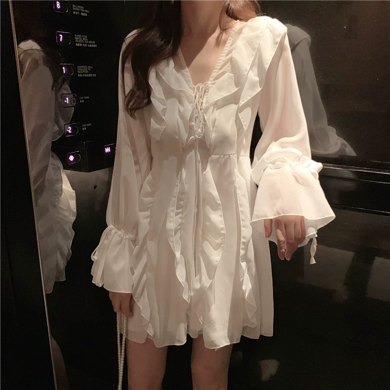 2021 đầu mùa thu mới của phụ nữ khí chất phong cách Hàn Quốc ăn mặc rất cổ tích áo sơ mi voan cổ chữ V váy tai gỗ - váy đầm