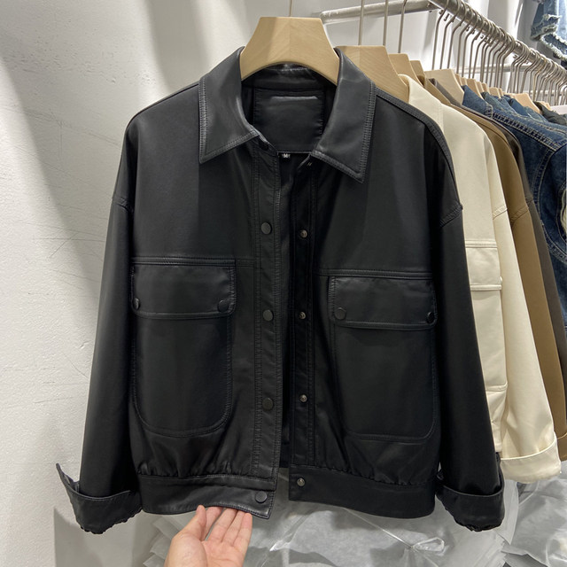 ເສື້ອຫນັງຫນັງສໍາລັບແມ່ຍິງ 2024 ພາກຮຽນ spring ຮູບແບບໃຫມ່ POLO collar loose casual workwear style high-end niche leather jacket ສໍາລັບແມ່ຍິງ
