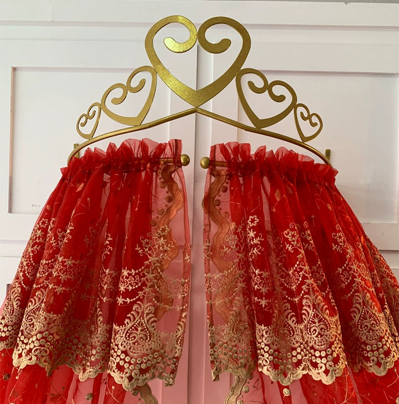 bộ đồ giường cưới bằng vàng nằm cảnh phòng hôn nhân sắp xếp thêu nặng hôn nhân lớn giường vỏ thêu với khung màu đỏ - Bed Skirts & Valances 	rèm che giường ngủ của nhật	