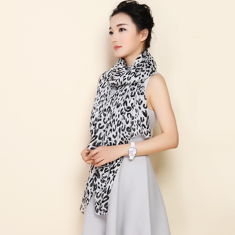 Echarpe pour Femme en De la soie - Ref 3159453 Image 5