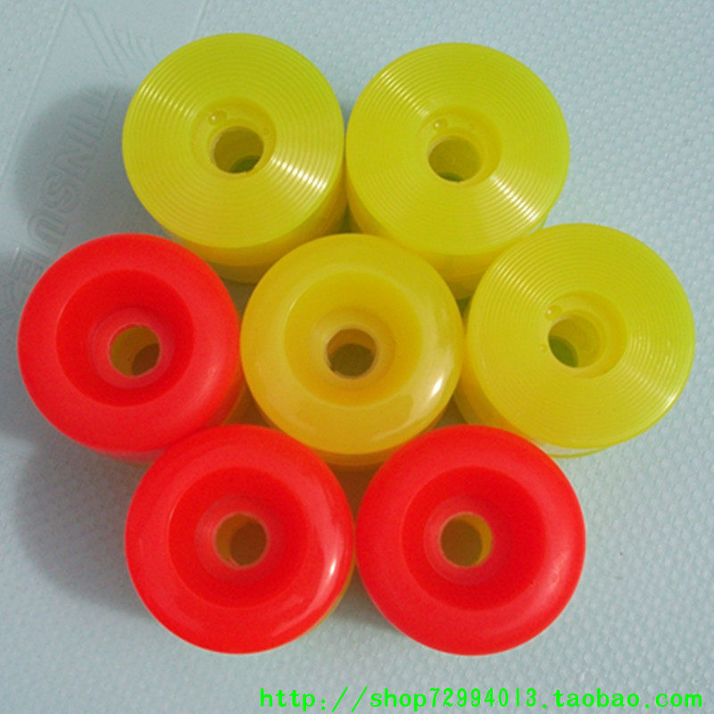 Male and female double drainage dry ice skates transparent red yellow full PU abrasion resistant wheels Children adult wheel slip special accessories