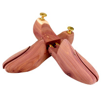 Red Cedar Pine is a shape anti - wrinkle shoes for shape - proof shoes