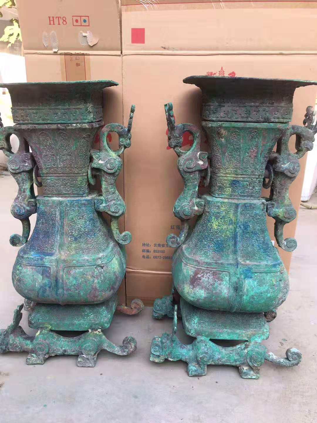 Imitation Antique Bronze Ware Spring Autumn dragon tattooing square jug Stifling Sound Carbonated to Heavy Peacock Blue Rust Pendulum Pieces Antique-Taobao