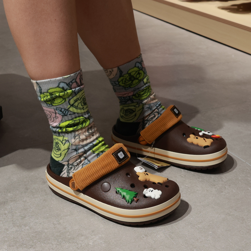 Crocs Clogs for Men and Women, Cute Summer Couple Beach Sandals 213724