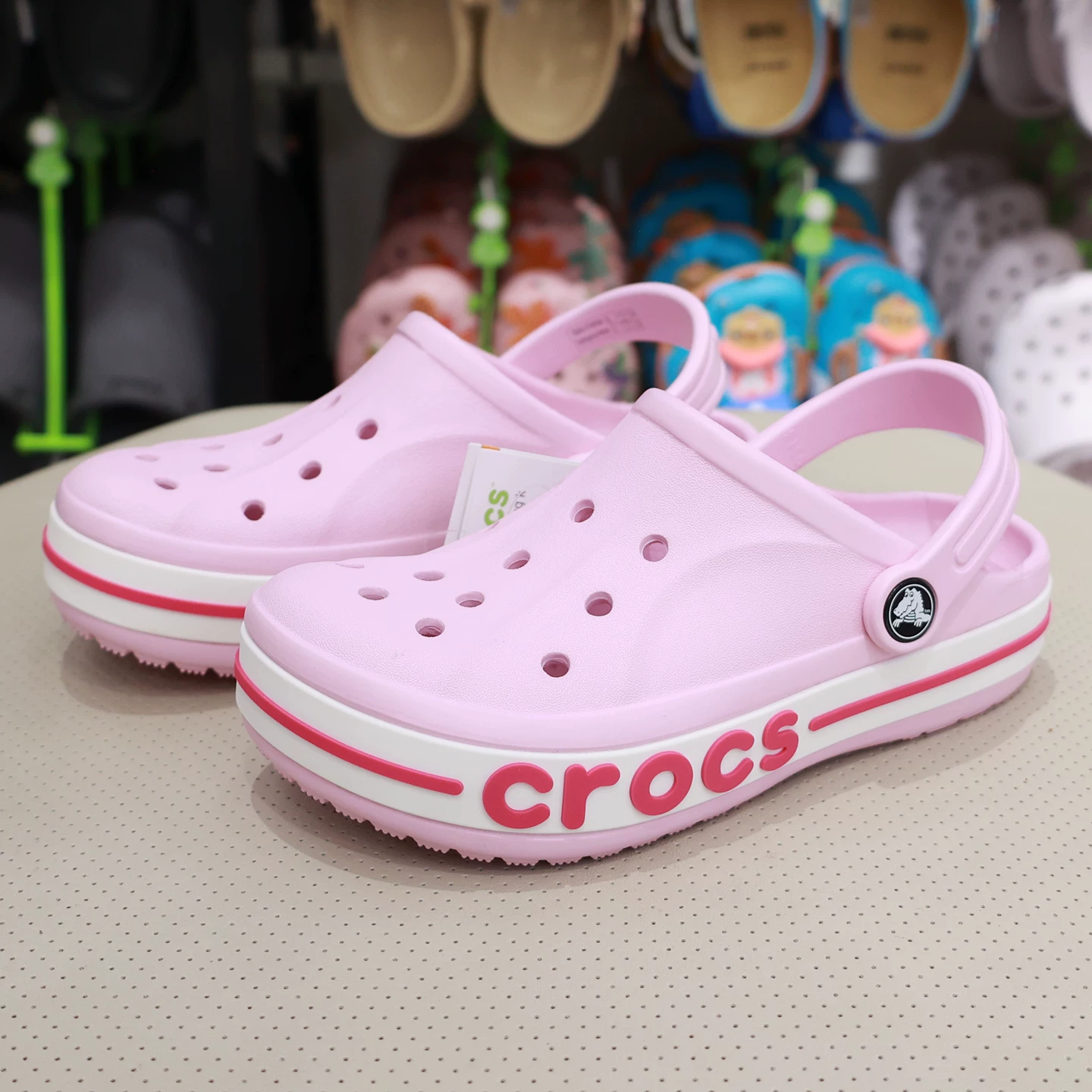 Crocs, летние шлепанцы на берег для мужчин и женщин