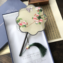 Su embroidery double-sided embroidery picture fan ancient palace wind fan boutique Chinese style handmade abroad small gifts classical collocation