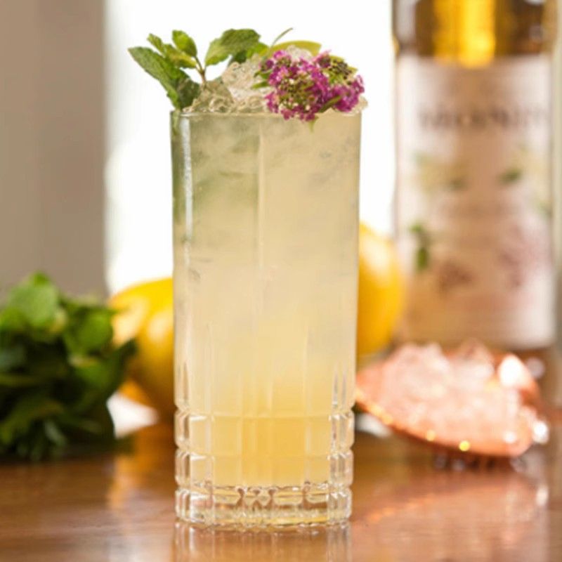 品味陈年朗姆酒香韵：MONIN朗姆风味糖浆的新世界大门