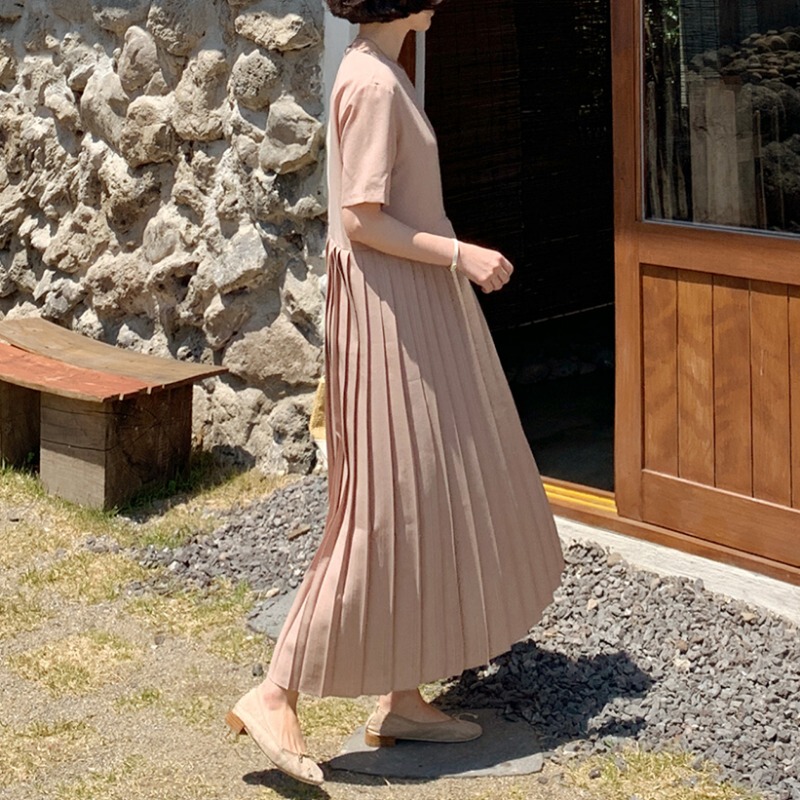 Plus-Size Solid Color Round-Neck Knee-Length Dress, Summer High-Waisted A-Line Pleated Chiffon Dress for Chubby Women 100kg