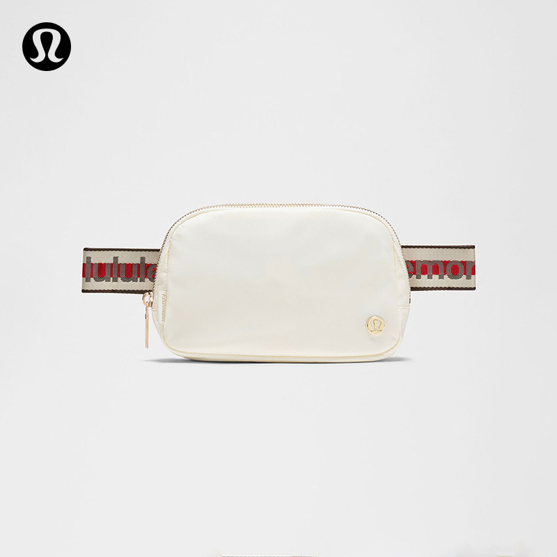 Everywhere Waist Bag *Striped Text Logo丨Lululemon丨Lu9Dals Everywhere Waist Bag *Striped Text Logo丨Lululemon丨Lu9Dals