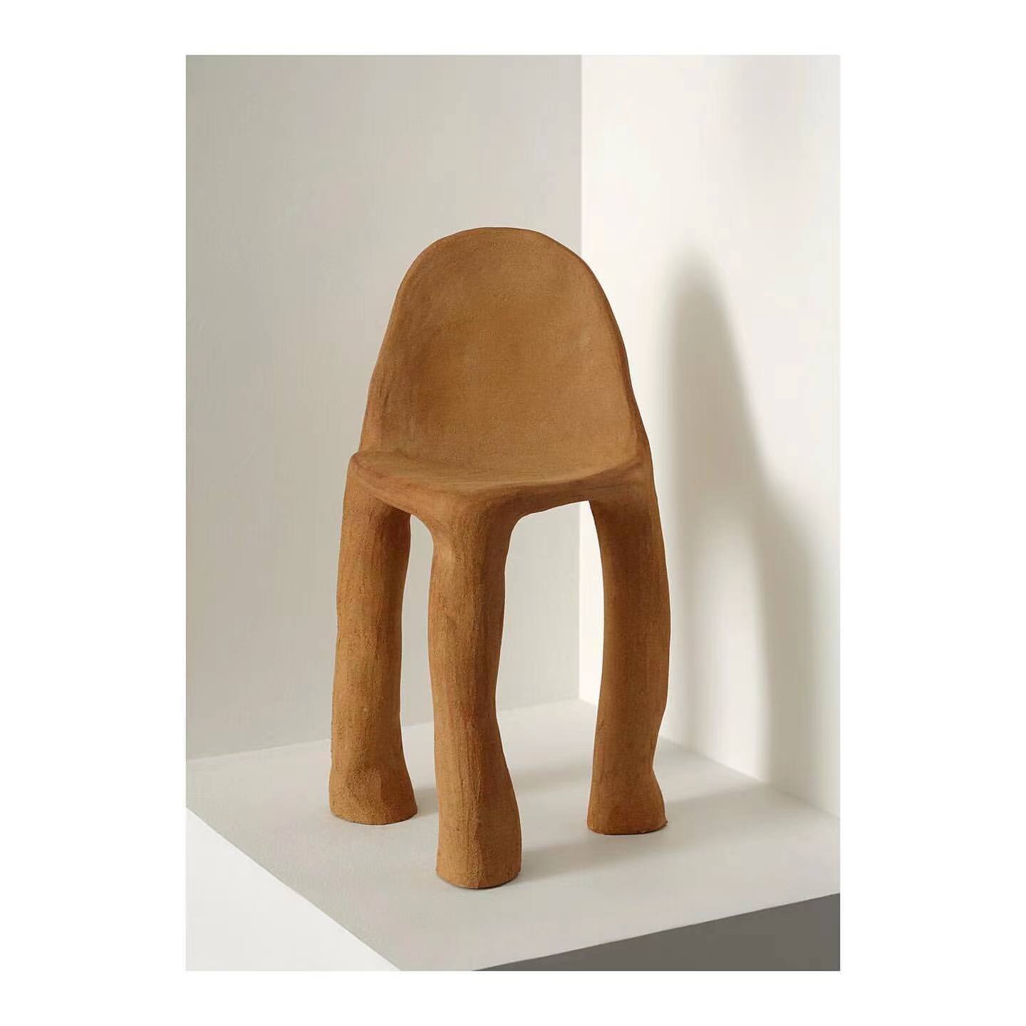 Fiberglass Nordic Modern Simple Wabi-sabi Light Luxury Three-legged Round Chair Irregular Feet Fiberglass Net Red Chair