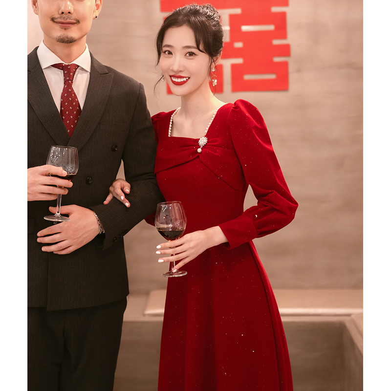 Spring French-Style Long-Sleeved Wedding Dress for the Bride, Suitable for Post-Wedding Celebrations, Elegant Casual Wear for Newlyweds, Engagement Red Dress, Wedding Banquet Dress