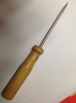5 Put the needlework awl wood Bring the awl back to the wire hook awl straight cone