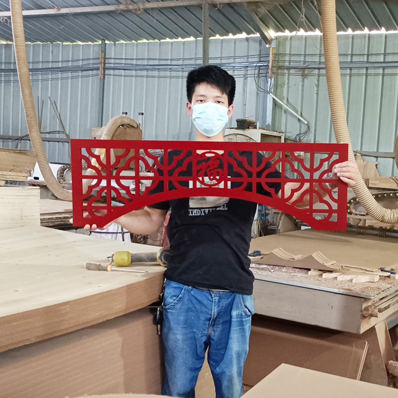 Decorative European-style door head pvc wood-plastic board lintel hanging carved horns Chinese flower lattice background wall hollow partition