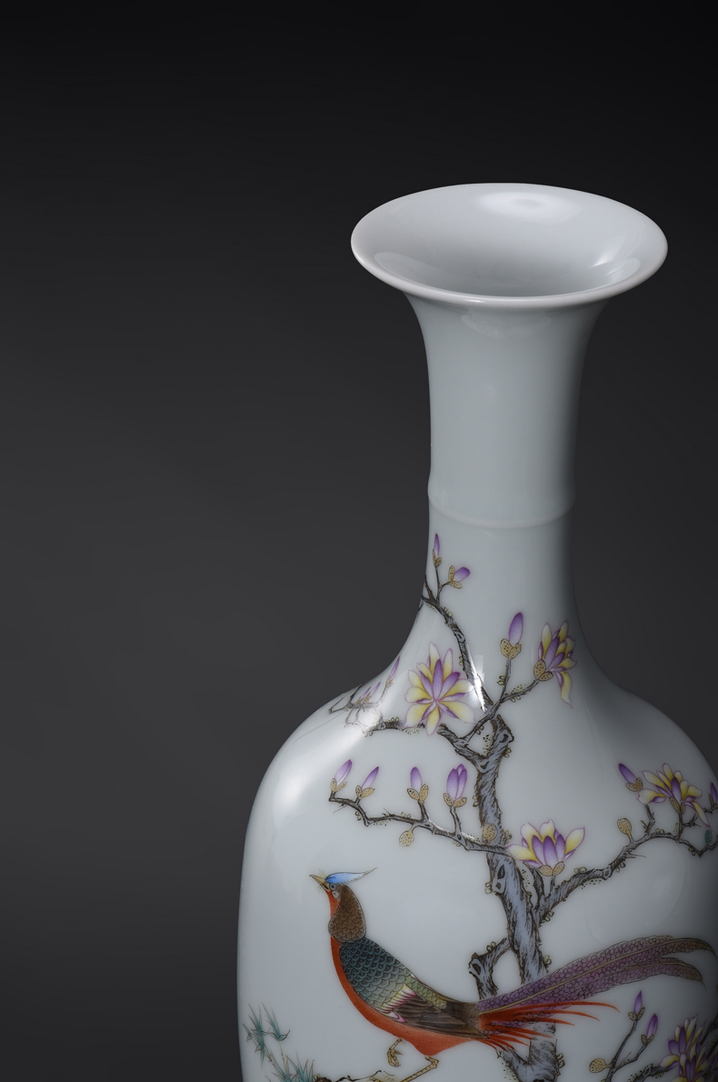 Jingdezhen ceramics by hand China wind restoring ancient ways is the sitting room flower vase furnishing articles of Chinese style decoration decoration process