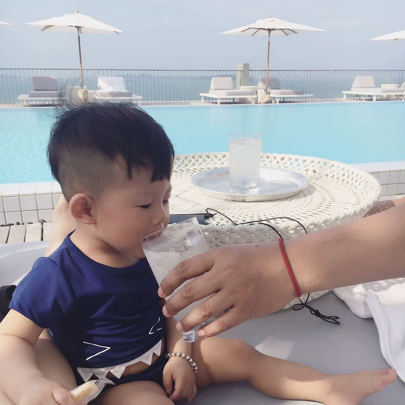 Mới 2018 bé trai, bé gái, trẻ em, em bé, cá mập, áo tắm một mảnh, bé trai, bé, áo tắm một mảnh, suối nước nóng, Hàn Quốc - Bộ đồ bơi của Kid bikini cho bé gái