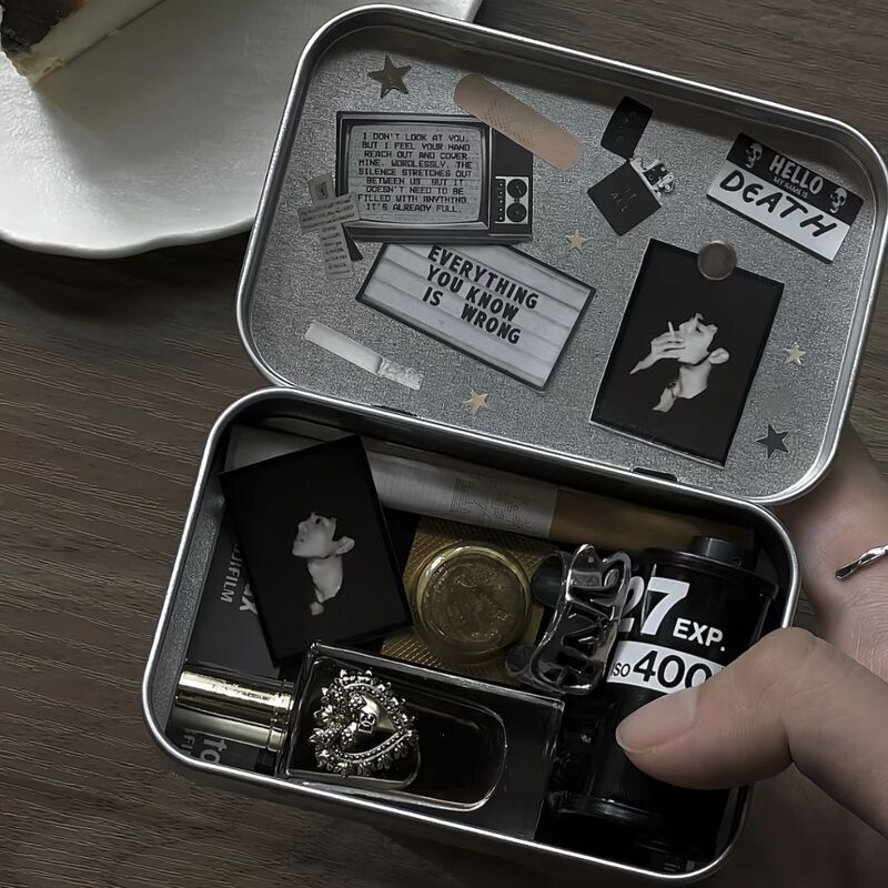 Dark Retro Film Box Storage Box Girly Flip-Top Storage Box Flip-Top Exquisite Mini Tin Box