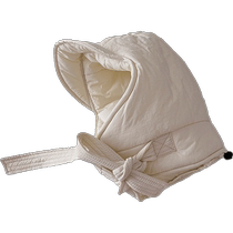 Childrens Lei Feng hat is warm in winter and thickened for middle and large children. Northeastern hat down ear protection hat for boys girls and children to keep warm.