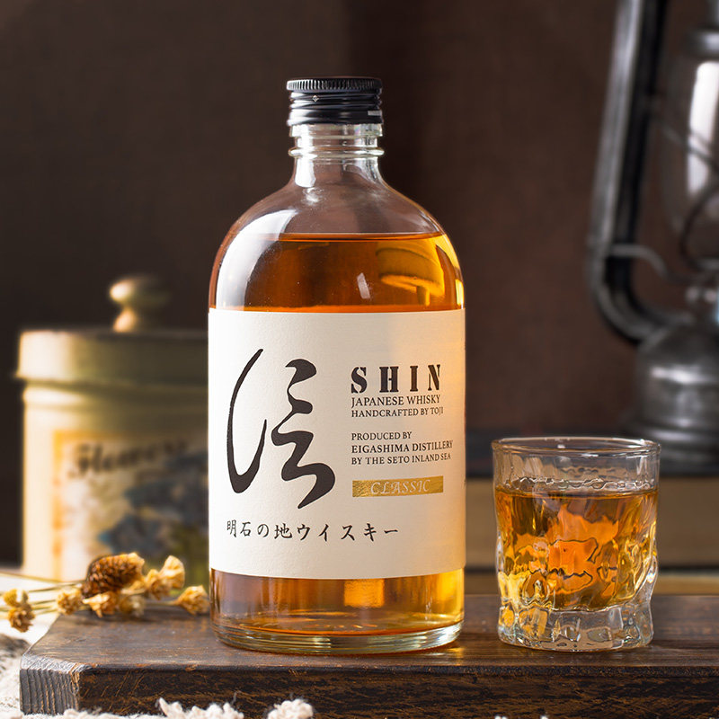 Японский виски москва. Японский виски сантори. Японский виски 50 градусов. Японский виски сантори. Хибики виски 30 лет.