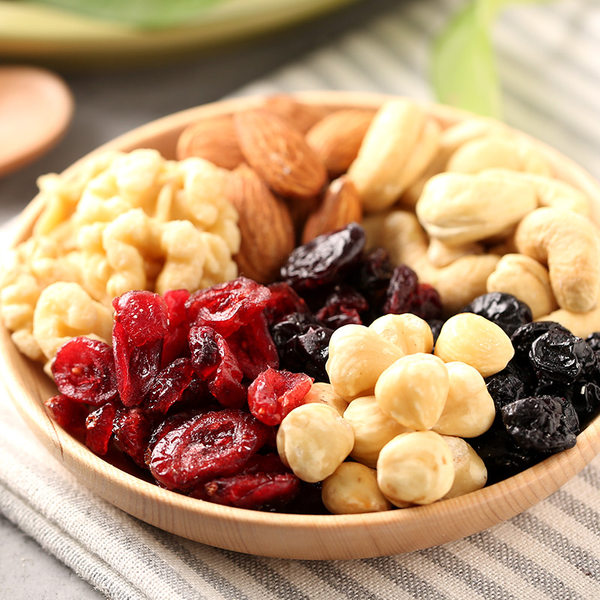 良品铺子 每日坚果 6种混合坚果果仁 25g*30袋 双重优惠折后￥99包邮