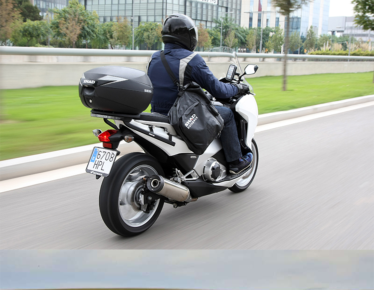Xe mô tô Yamaha MT07 đuôi xe phía sau khung bên hộp ba khung nhập khẩu đặc biệt Xia bên hộp chính hãng - Xe gắn máy phía sau hộp thùng đựng đồ cho xe máy