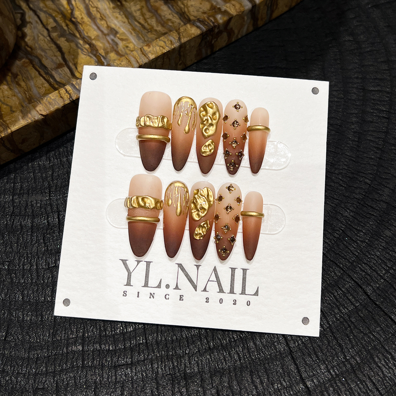 【Yl.Nail Times Square】Handmade Nail Tips ins Unique Matte Gradient with Rhinestones for a Fairer Look Wearable Nails