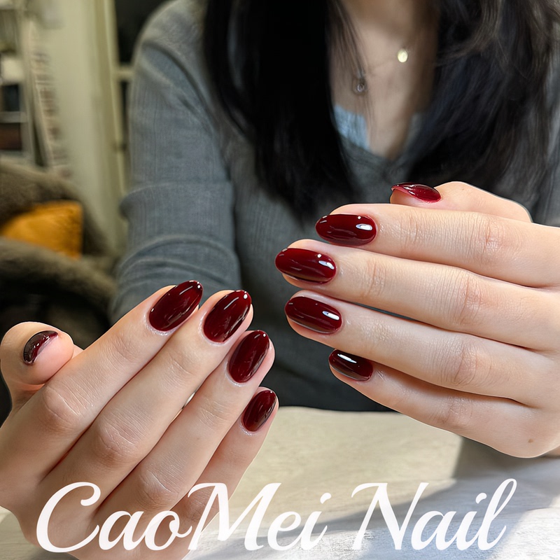 【Feiyunhongning】Solid Color Red Manicure, Stylish and Complexion-Enhancing Nail Patches, Handmade Wearable Nail Tips