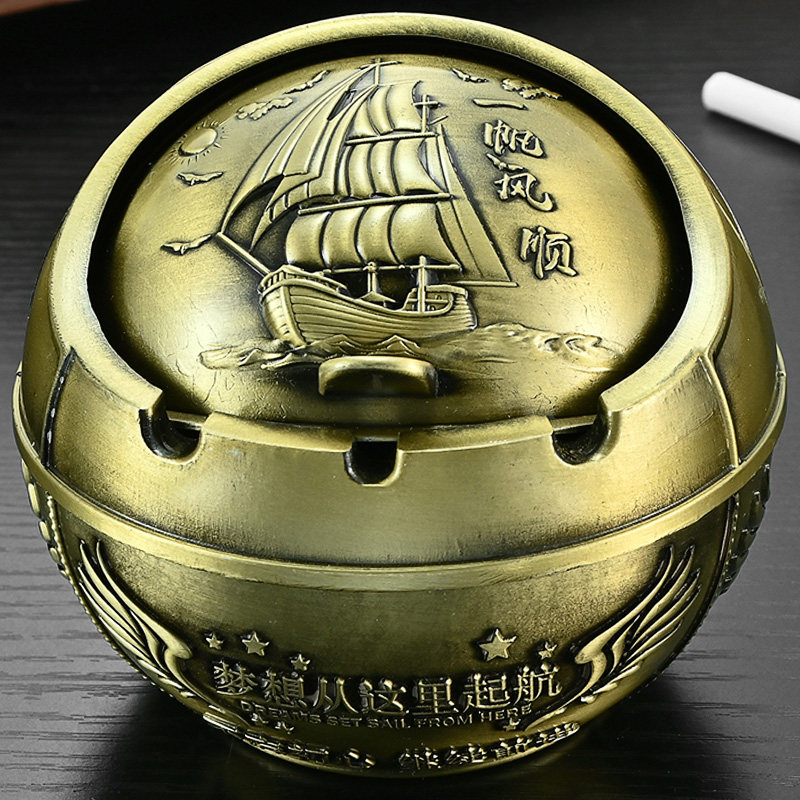 Nordic retro style ashtray creative personality trend with cover anti-fly ash home living room simple atmosphere office