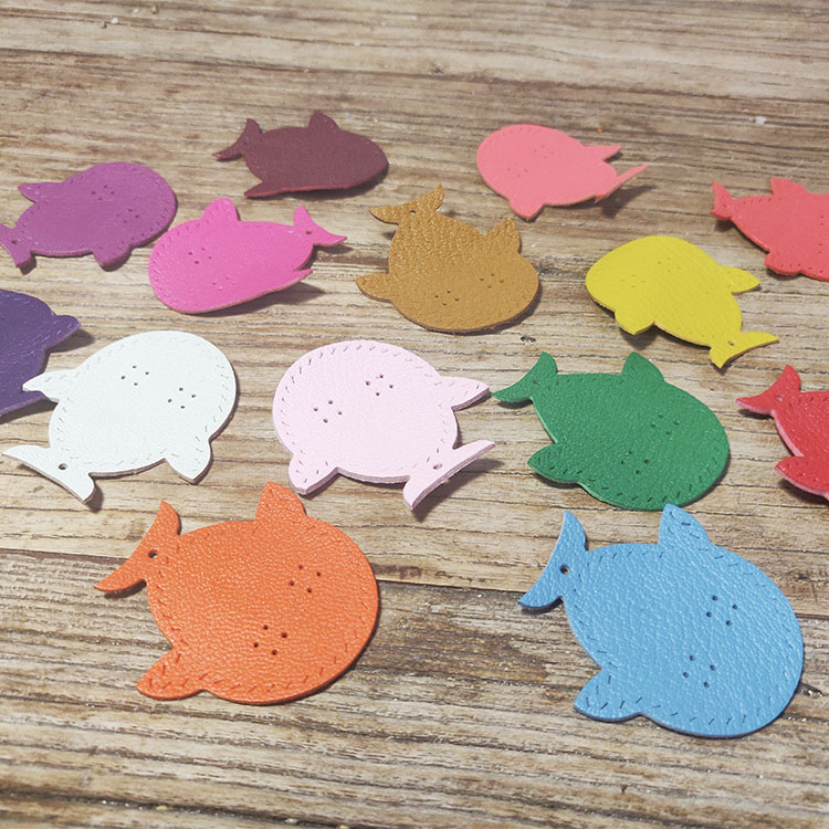 Super cute little whale access control sleeve material bag with decapitated new hand easy to operate handmade leather with diy sheep leather