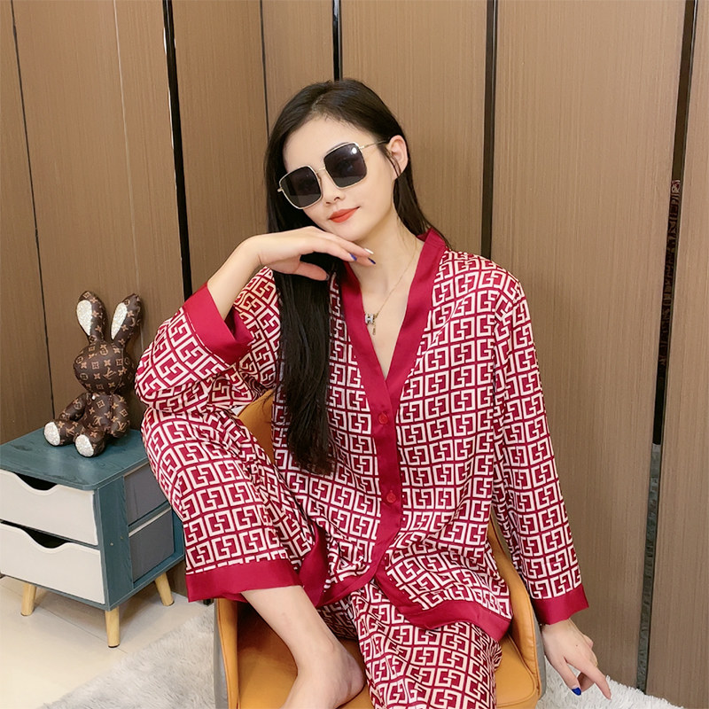 Summer new ice silk pajamas women's long-sleeved spring and autumn home service suit 2022 summer high-end sense can be worn outside